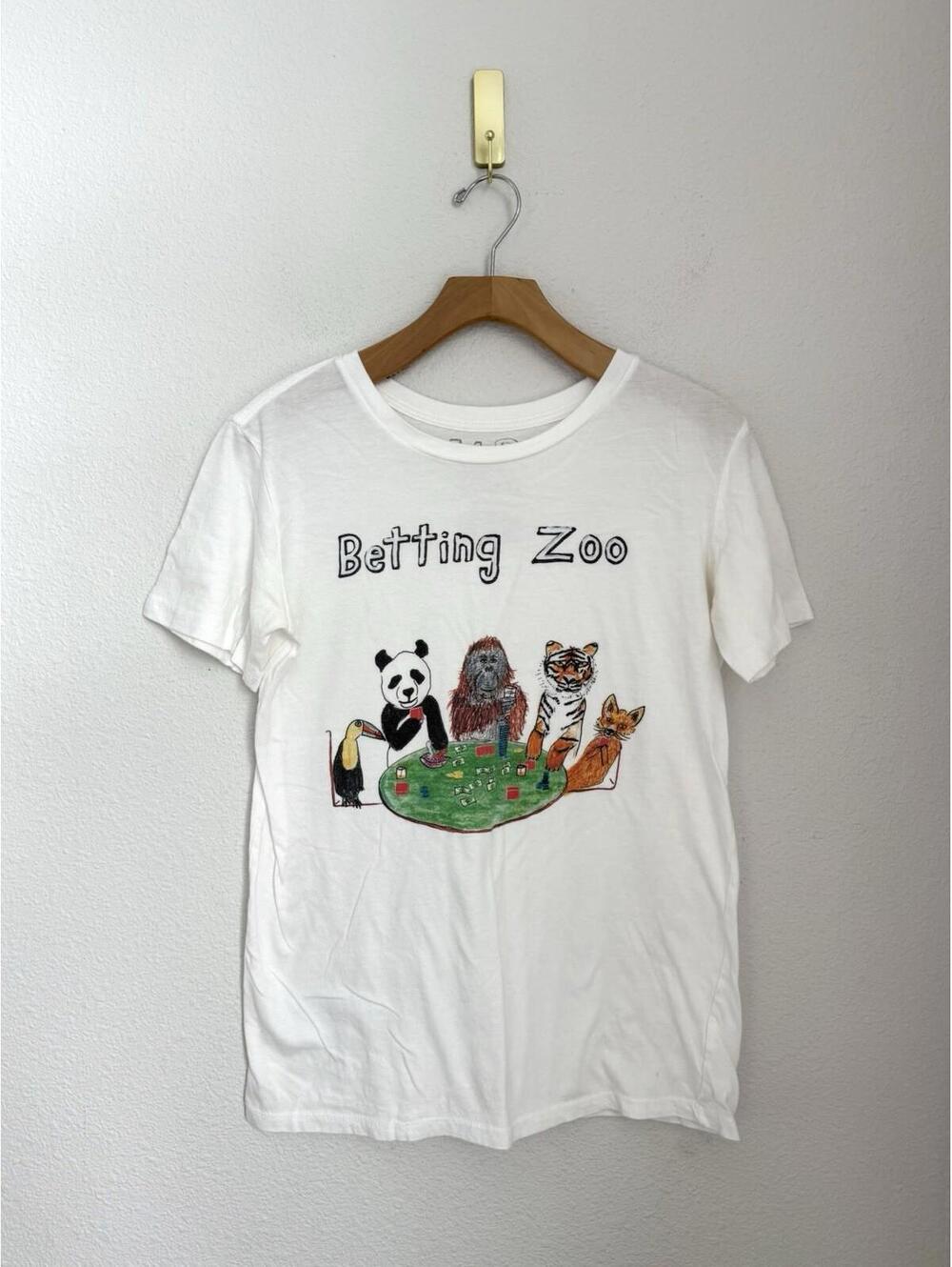 Unfortunate Portrait Betting Zoo Graphic Tee Women's Large White T-Shirt Funny